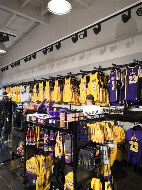 la lakers shop